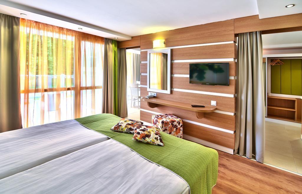 Hotel Forest Beach Primorsko Esterno foto