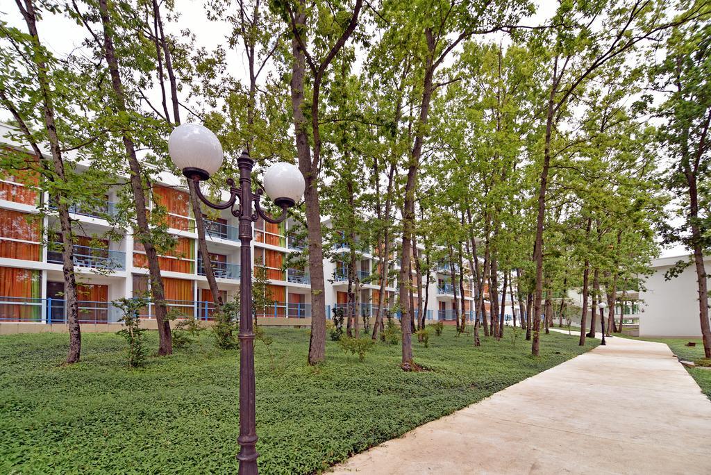 Hotel Forest Beach Primorsko Esterno foto
