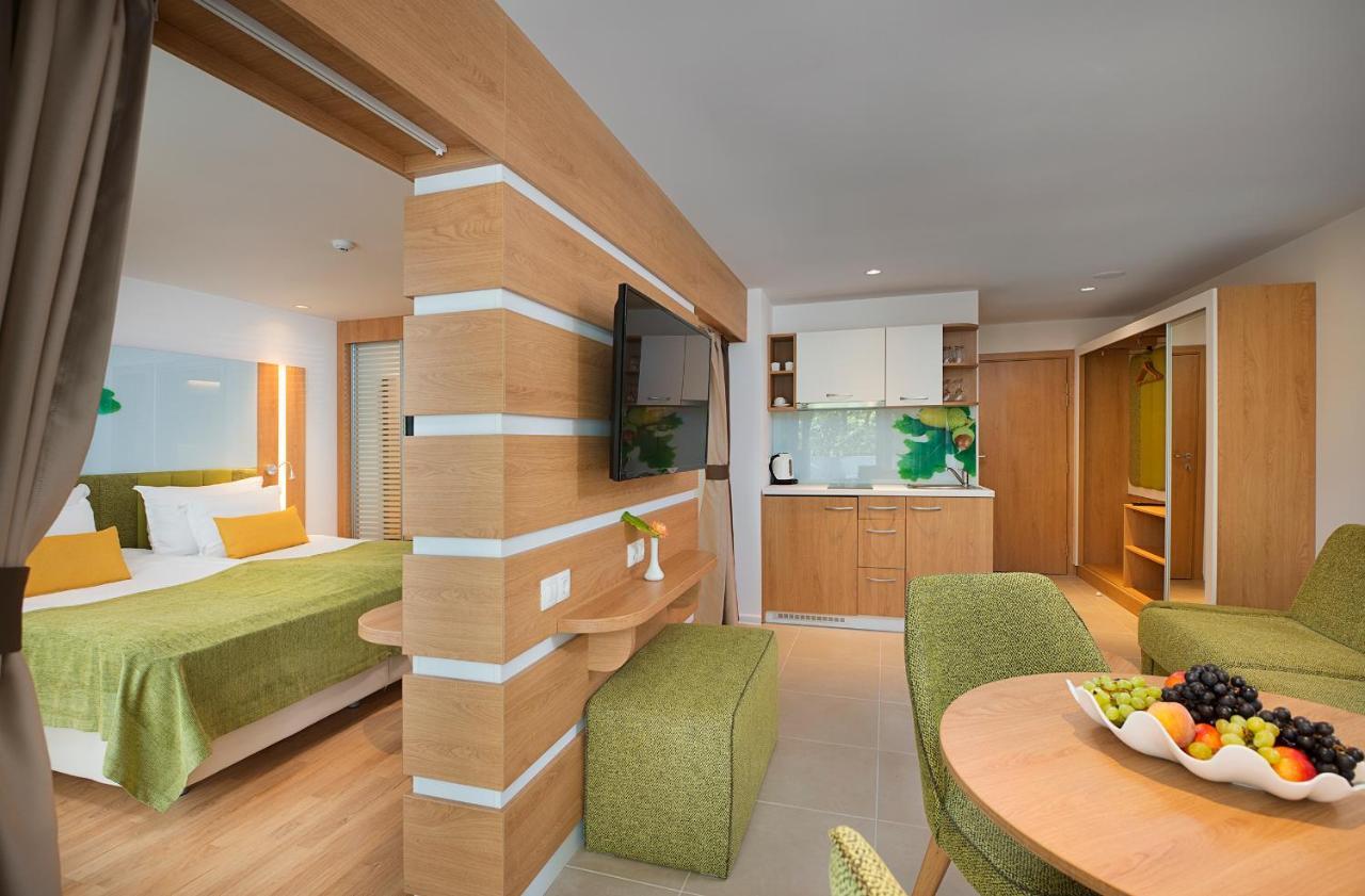 Hotel Forest Beach Primorsko Esterno foto