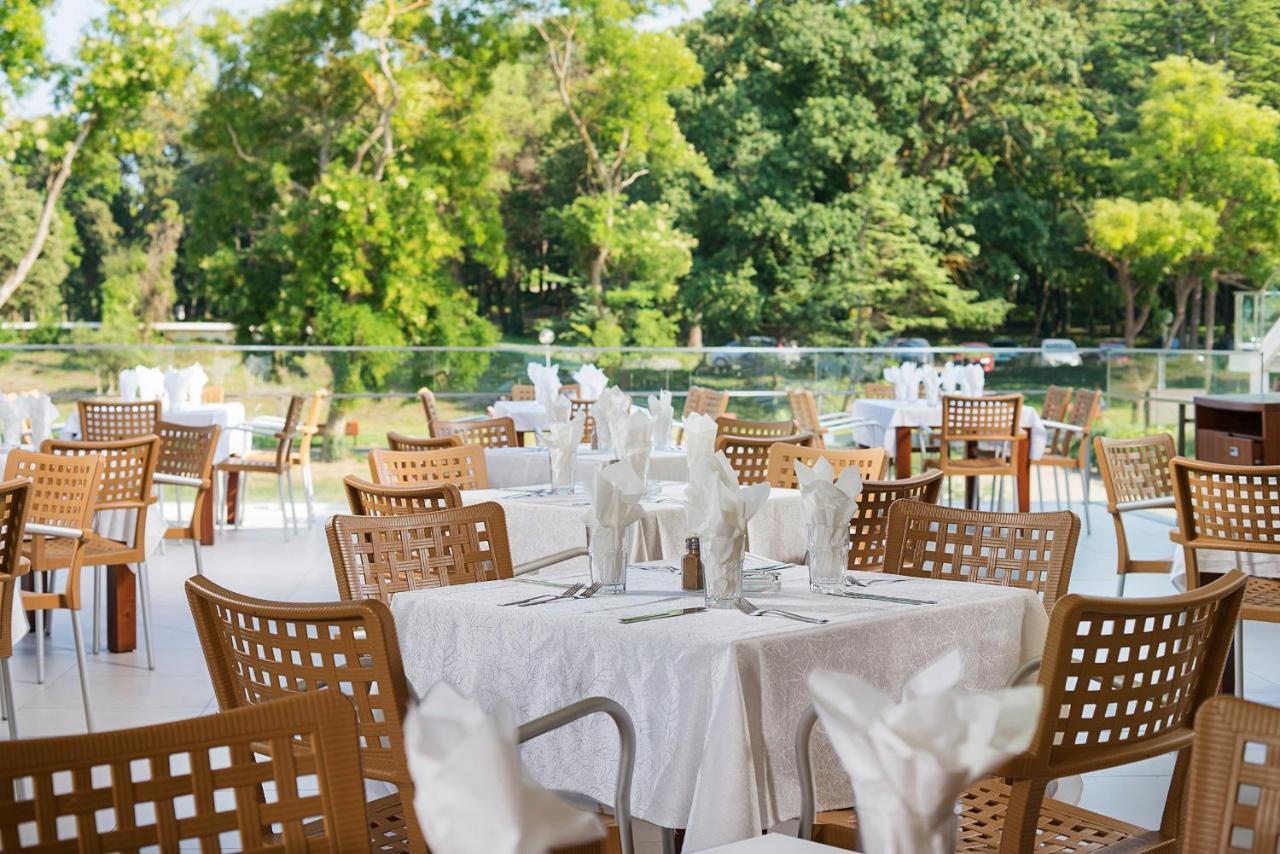 Hotel Forest Beach Primorsko Esterno foto